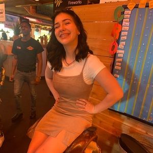 Meet your Posher, Kayla